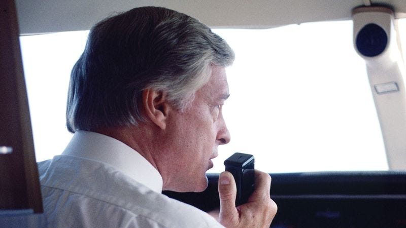 Illustration for article titled Pilot Tells Passengers He’s About To Try Something