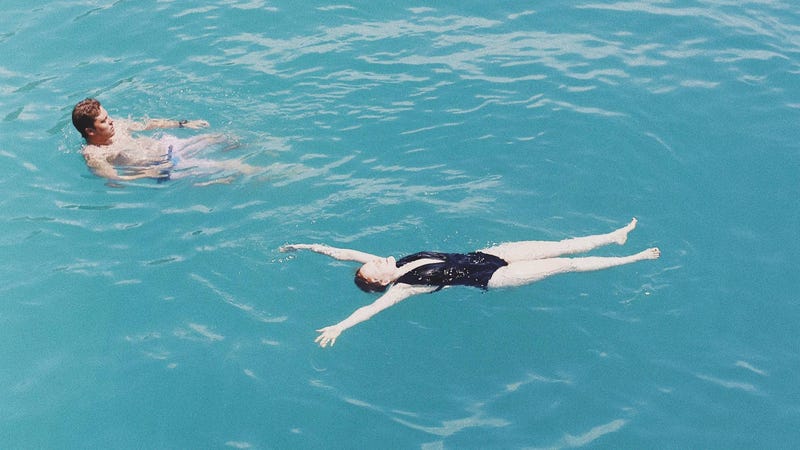 Illustration for article titled How To Care For A Swimsuit So You Never Have To Go Swimsuit Shopping Again
