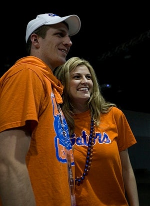 Illustration for article titled Looking for Why Gators Are Dominant? It Starts In Erin Andrews' Bed