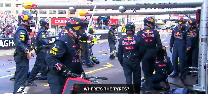 Moments before the stop, no tires. Screenshot from F1.