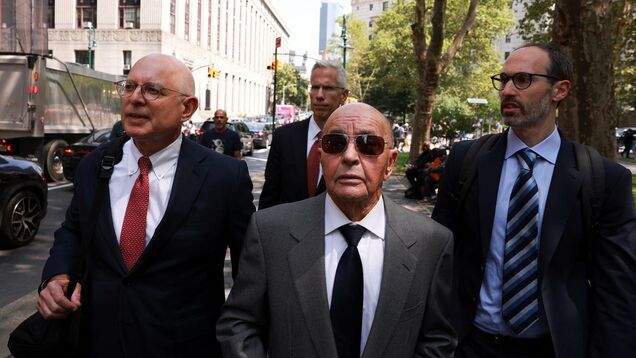 UK billionaire Joe Lewis pleads not guilty in a brazen insider trading scheme