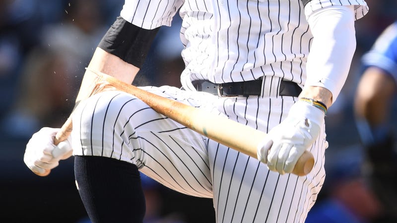 Illustration for article titled MLB To Horny Players: Please Use The Good Dick Pills, Not The Bad Ones