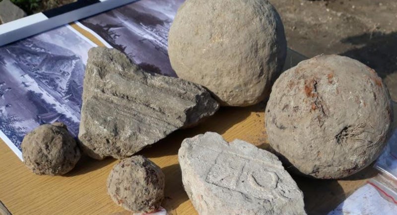 Cannonballs and other artifacts found at Zishtova Fortress