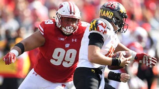 Wisconsin's Nose Tackle Is Doing Backflips In The Sand Like It's Nothing