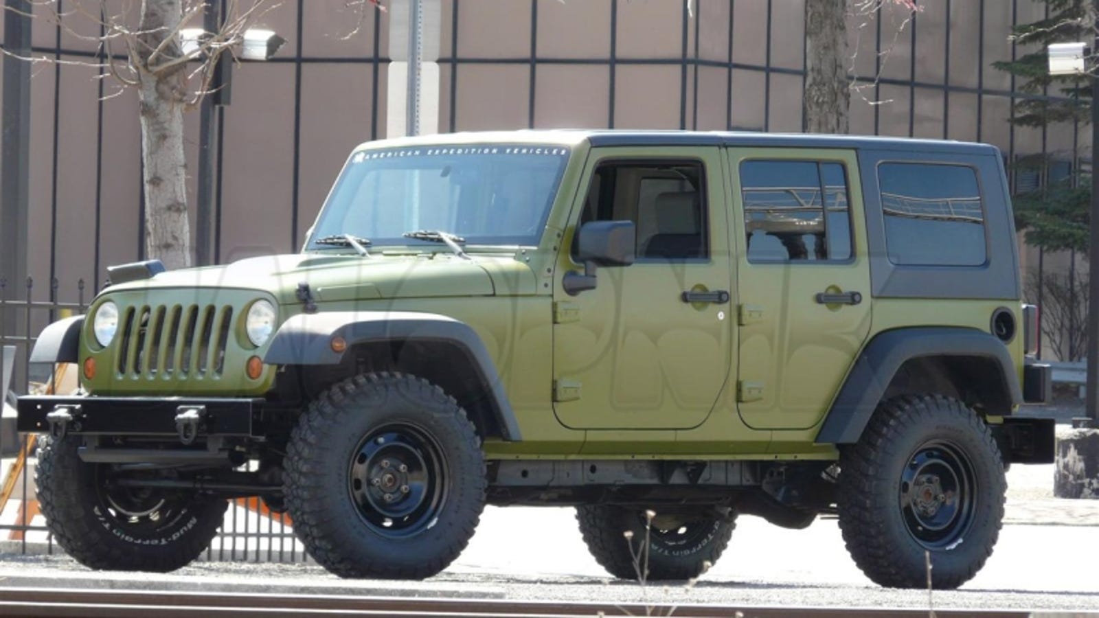 Jeep j8 Military