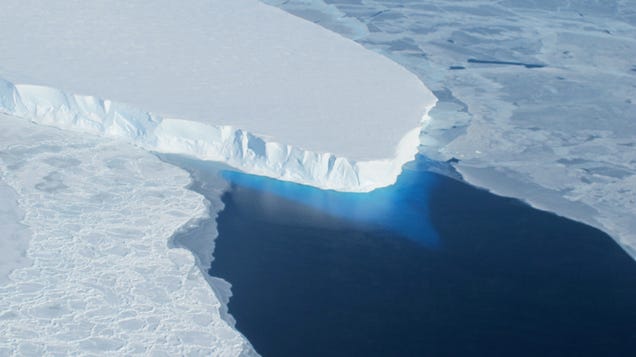There's a Huge Cavity Under Antarctica's Most Endangered Glacier