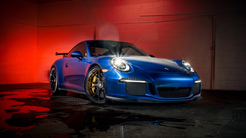Illustration for article titled Your Pretty Porsche 911 GT3 Wallpapers Are Here