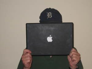 Illustration for article titled Photographic Evidence that Fake Steve Jobs isn't a Robot