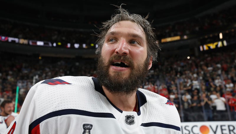 Illustration for article titled Ovechkin Hopes To Inspire Other Athletes To Power Through Month-Long Bender
