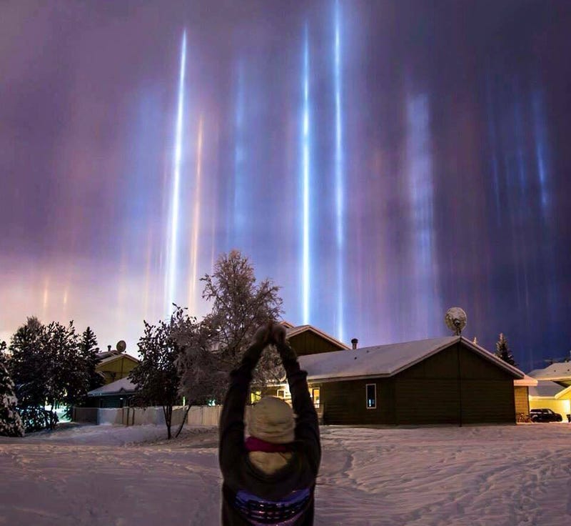 Pilares de luz, el espectacular fenómeno meteorológico que solo ocurre cuando hace mucho frío Ao99p3fhhswwsc0qrwgs