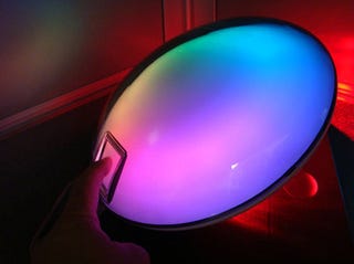 Illustration for article titled Yantouch Jellyfish LED Lamp Stings Your Senses With 16 Million Colors