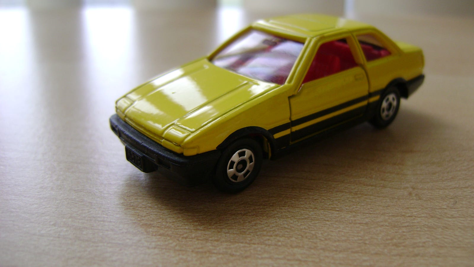 tomica toyota fortuner