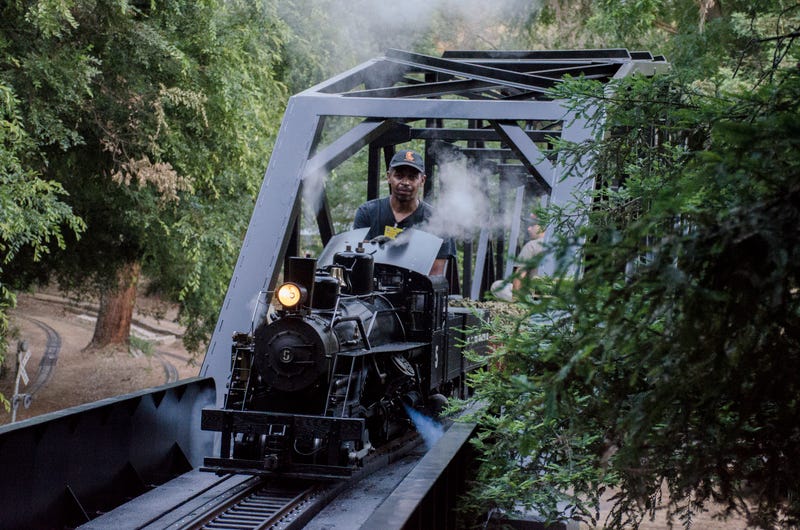 Illustration for article titled BLACKTOP RANGER FEATURE: FULL STEAM AHEAD. A WEEKEND AT THE LOS ANGELES LIVE STEAMERS RAILROAD MUSEUM