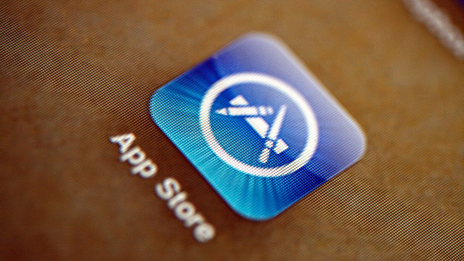 photo of Apple Brings Back iOS App Support in iTunes (Sorta) image