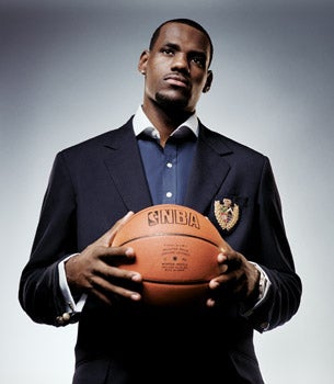 Illustration for article titled LeBron Raymone James Donates $20k to Barack Obama's Presidential Campaign