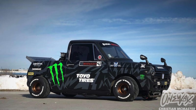 Illustration for article titled This Miniature Hoonitruck is Full-Scale Wild