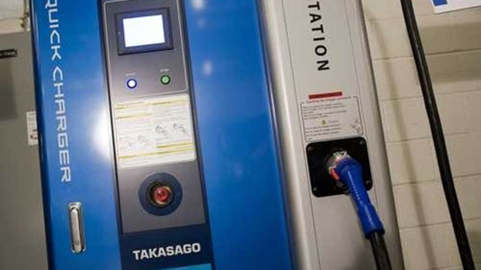 Meet the First US Public Electric Vehicle Quick Charge Station