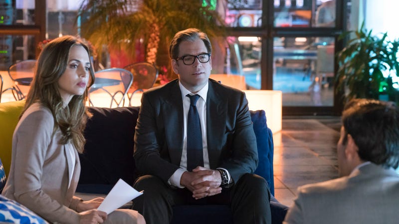 Dushku and Michael Weatherly on the set of Bull
