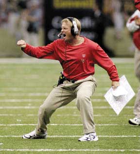 Illustration for article titled Another NFL Coach Bites It...And It's Not Herm Edwards