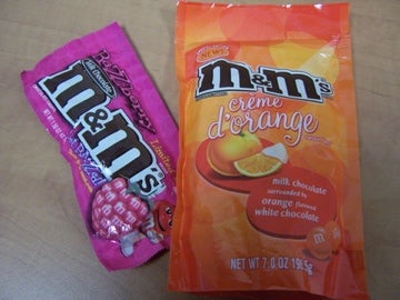 Illustration for article titled Taste Test: Razzberry and Crème D'Orange M&Ms