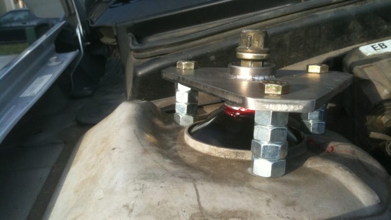 Illustration for article titled How Not To Lower Your Car Gallery