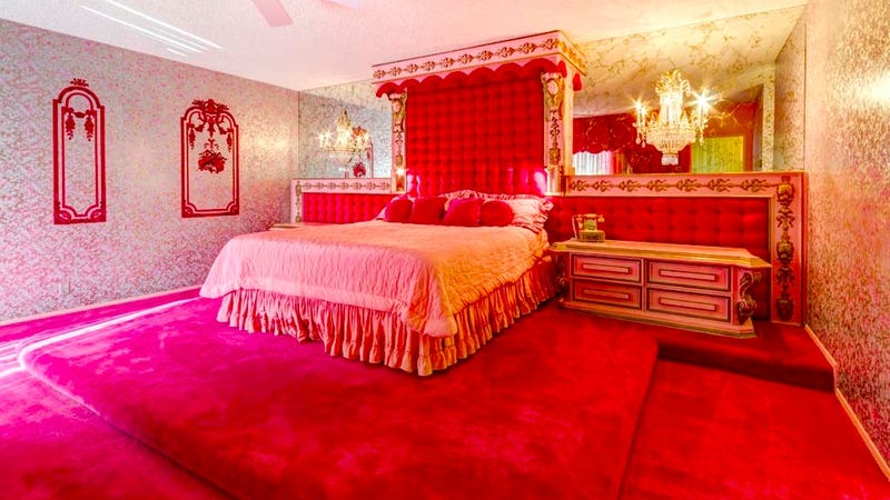 Illustration for article titled This Palm Springs Home Hasn't Been Redecorated Since 1969 and It Looks Like Actual HeavenÂ