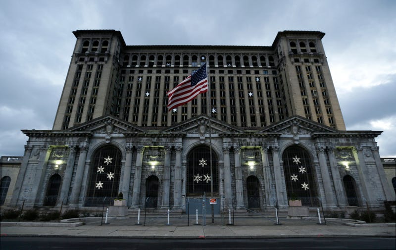 Illustration for article titled Is Detroit's Most Fabulous Ruin Finally Being Renovated?