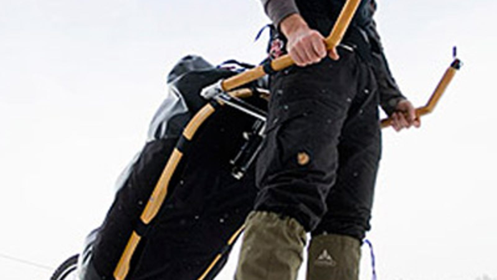 The Monowalker Helps You Hike With Heavy Loads