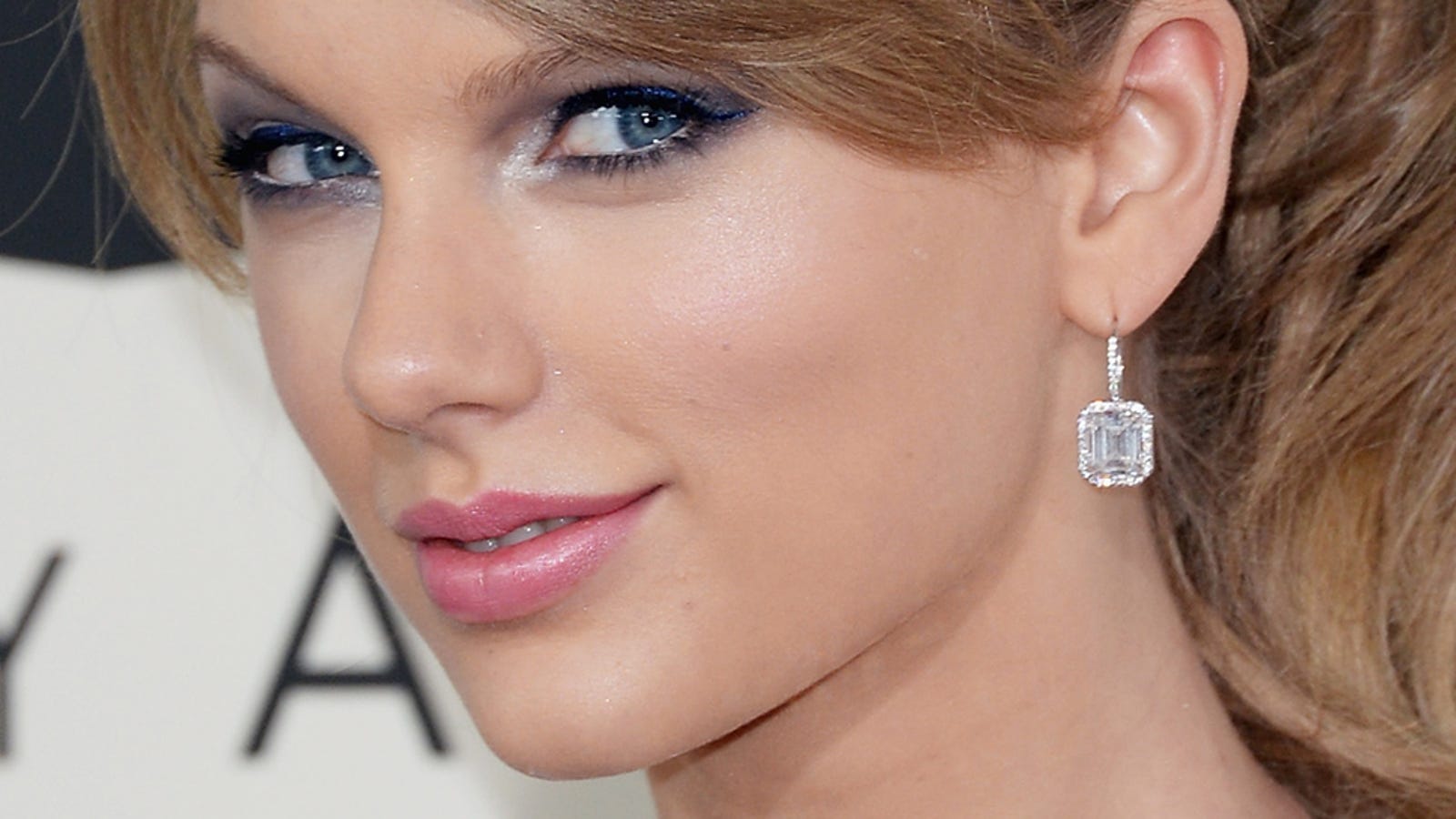 Taylor swift is the music industry s number one money maker