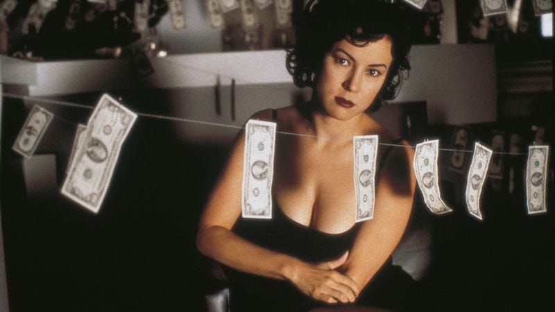 How The Wachowskis Craft Saves Bound From Being A Sexploitation Film