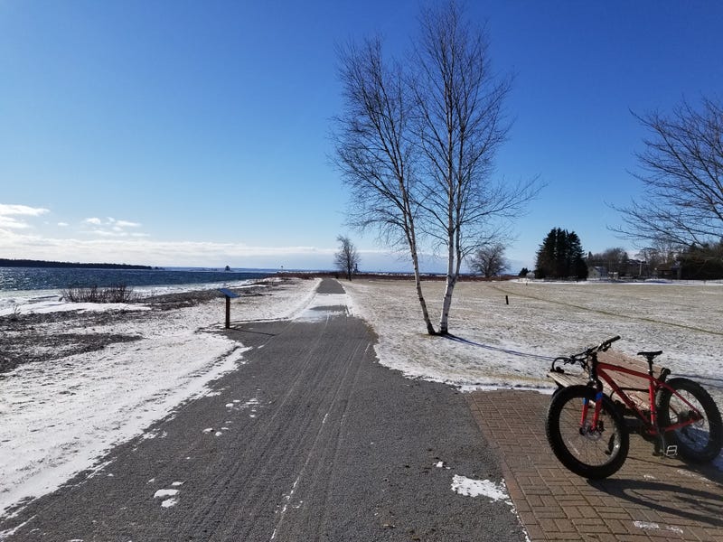 Illustration for article titled Want to Conquer Winter? Ride a Fat Bike