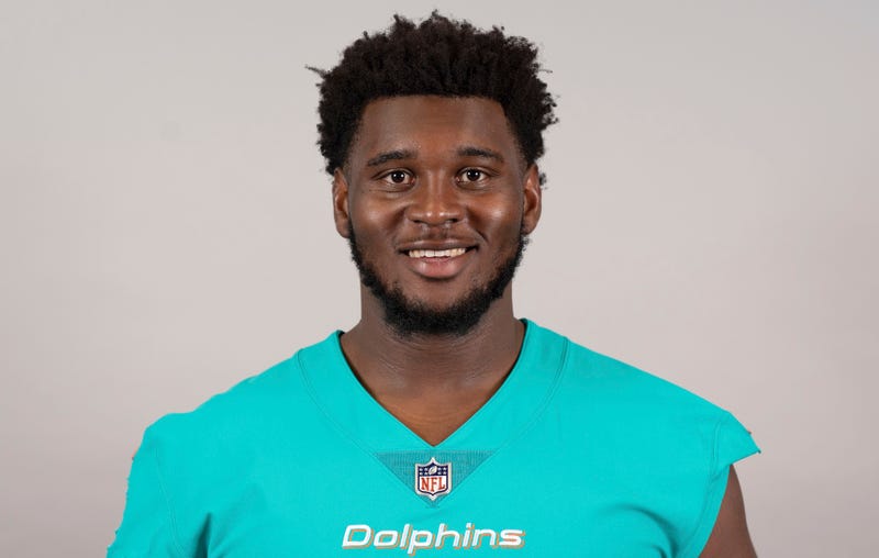 Illustration for article titled Miami Dolphins Player Injured In Car Crash, Has Arm Amputated