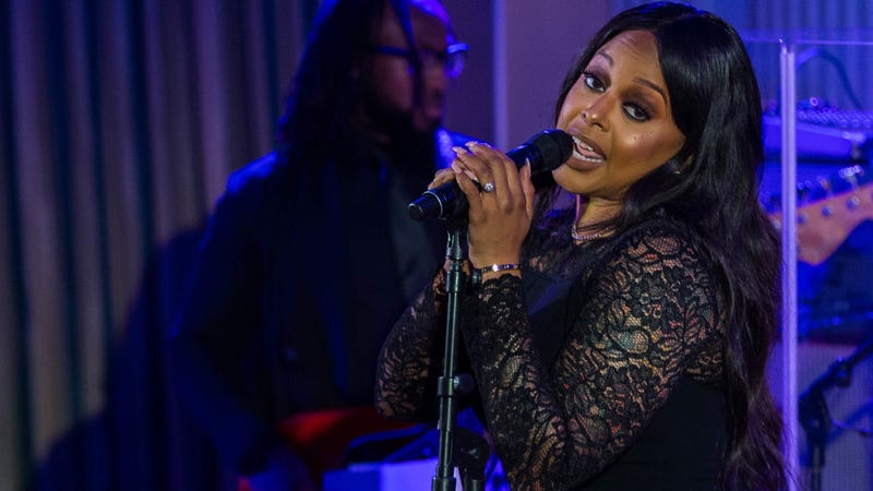 Singer Chrisette Michele performs during a state dinner at the White House on Aug. 2, 2016, in Washington, D.C. (Zach Gibson/AFP/Getty Images)