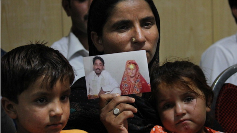 Illustration for article titled Husband Of Pakistani Woman Stoned to Death Murdered His First Wife