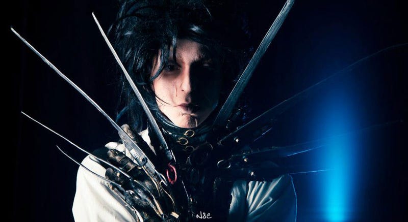 Illustration for article titled Cosplay So Good It Jumps Straight Off The Silver Screen