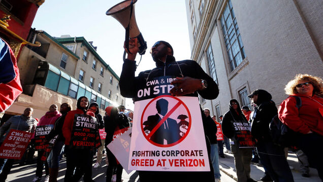 Striking Verizon Workers Win Major Gains in Deal with the Telecom Giant - Gawker
