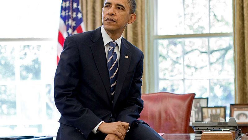 Illustration for article titled President Obama Mentions He'd Like To See LeBron James In Chicago, Also That He's Leader Of The Free World