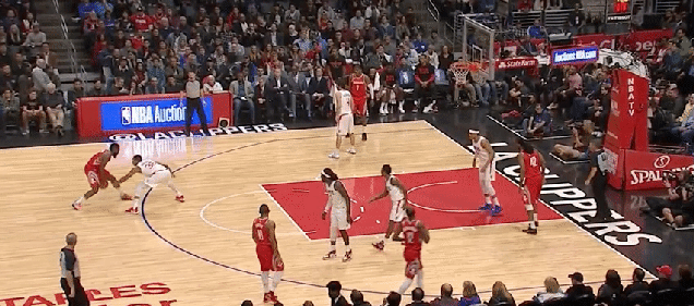 s8tv4mx2d58vhampacbm.gif