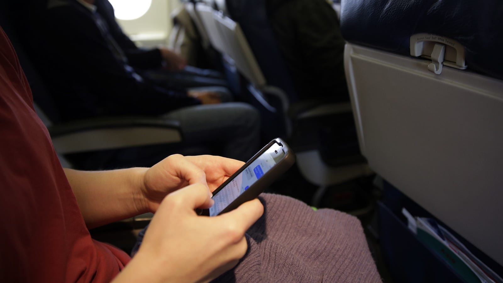 photo of The US May Have Banned Electronics on Middle Eastern Flights But Really We Have No Goddamn Clue image