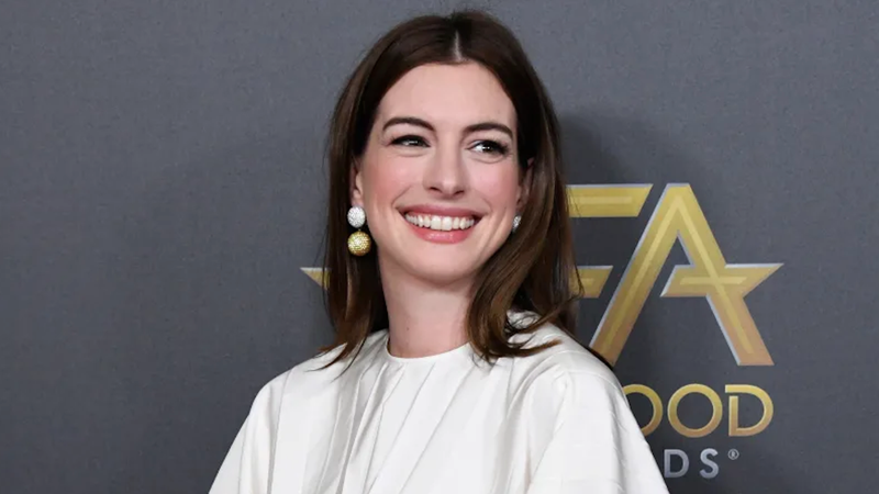 Illustration for article titled A Crew Member Was Stabbed on the Set of Anne Hathaway's Upcoming Film