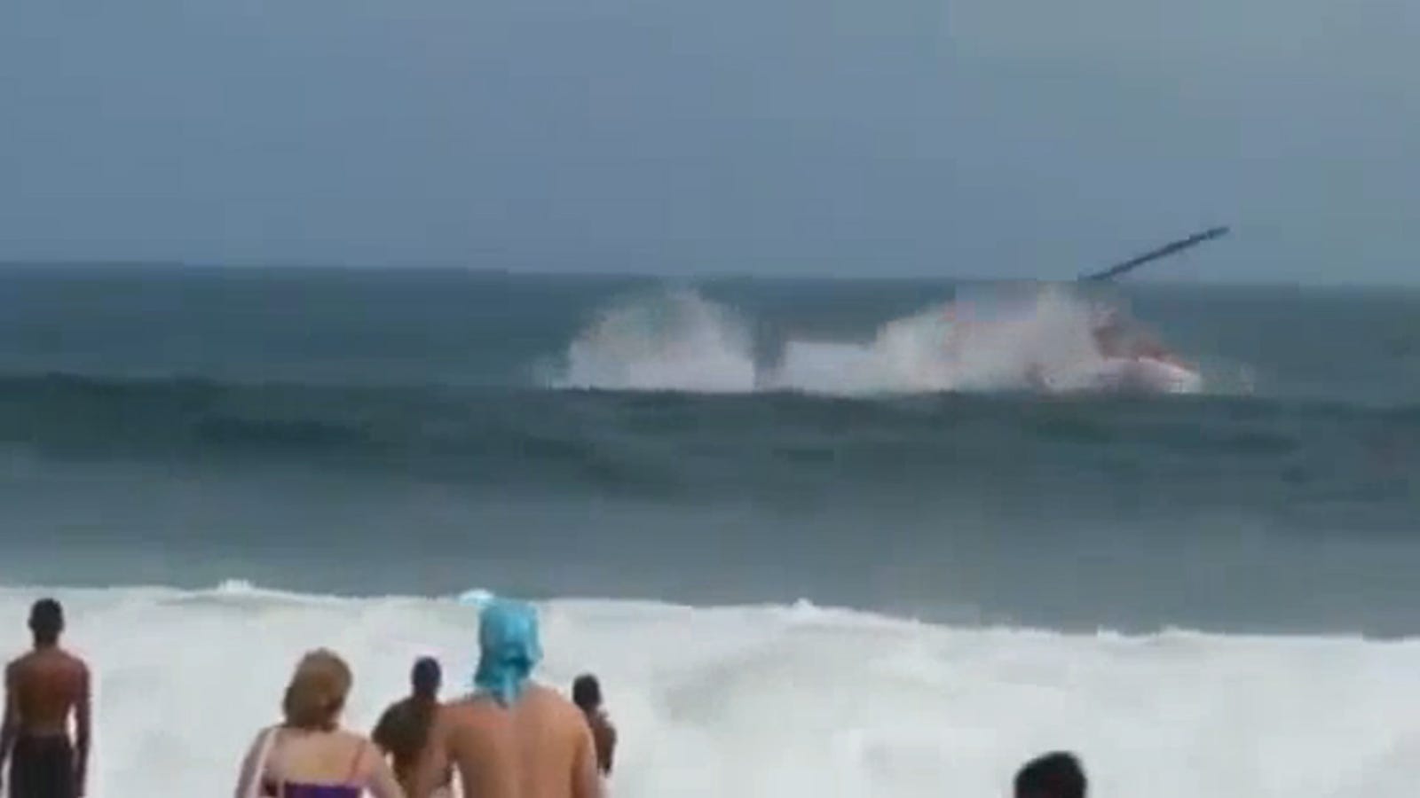 Helicopter Crashes Right On The Beach While Sunbathers