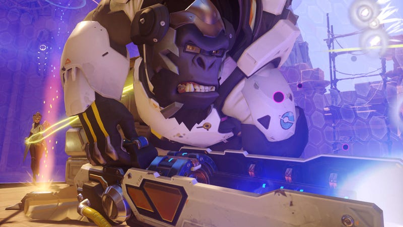 Illustration for article titled High Ranked Overwatch Player Cheats On Stream, Gets Banned Mid-Match