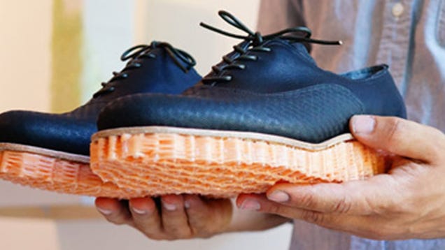 3D-Weaving Turns a Single Thread Into Shoe Soles and Stab-Proof Vests