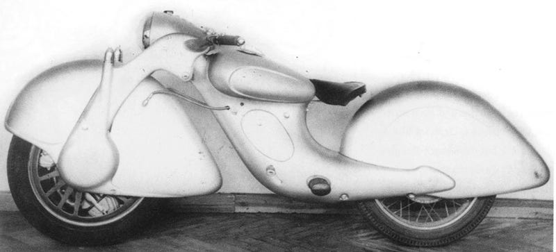 Illustration for article titled This Prototype Motorcycle Represented A Gloriously Backwards Future