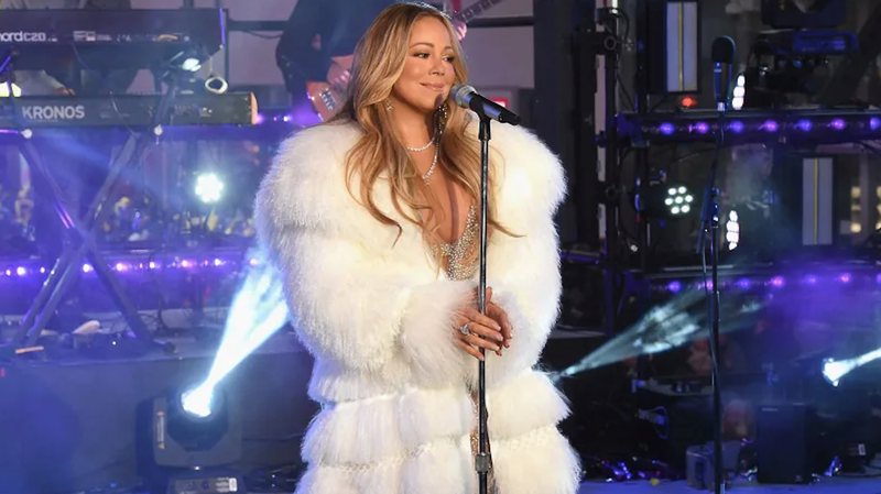Illustration for article titled Mariah Carey Says No Holiday Music 'Til After Halloween, As Per Law