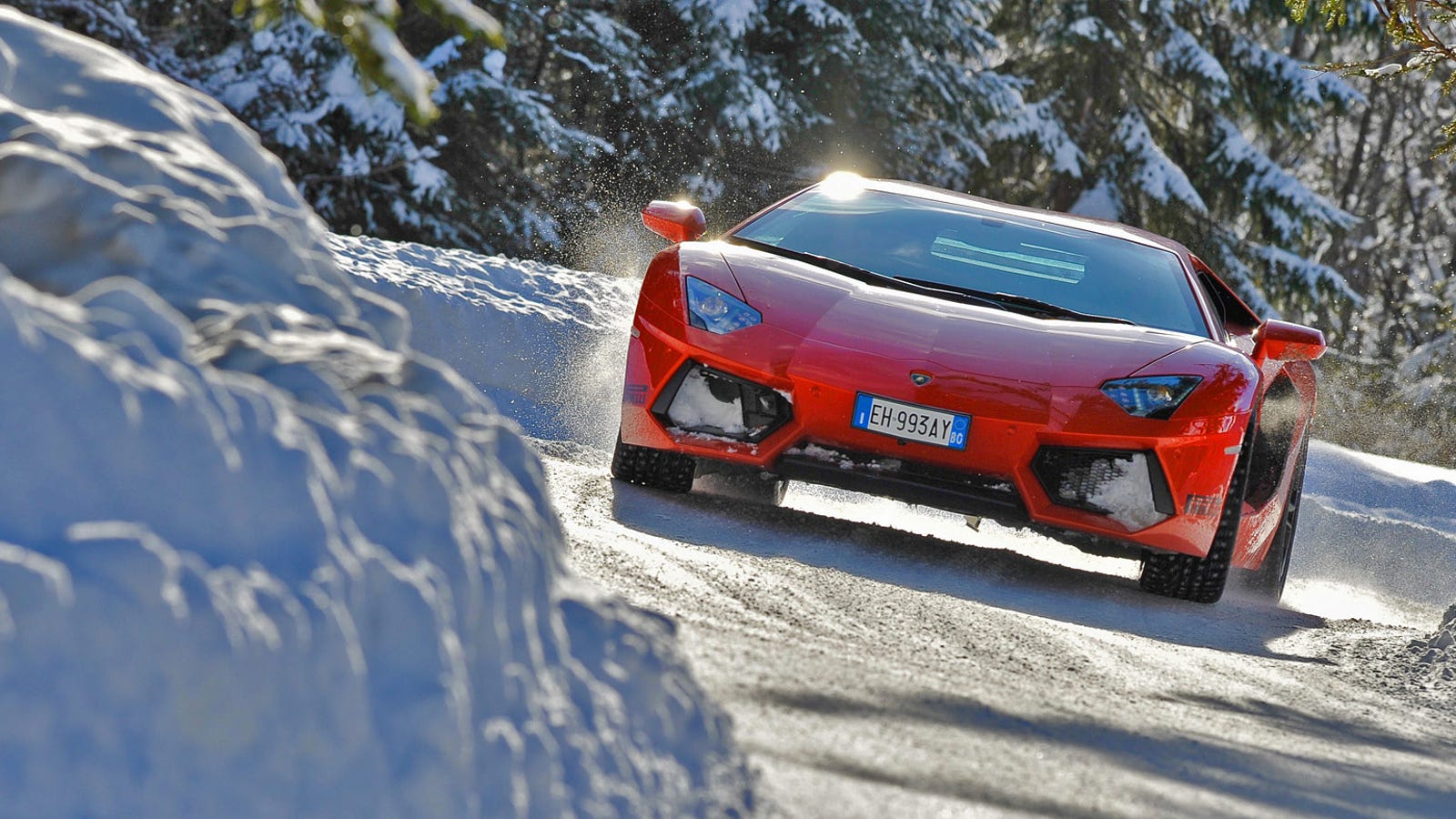 Lamborghini на снегу