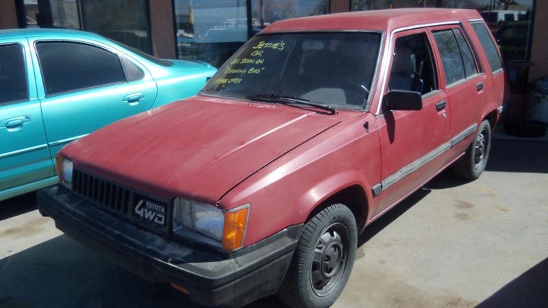 Illustration for article titled The Sale of Jesse Pinkman's 'Breaking Bad' Car Will Help Drug Addicts