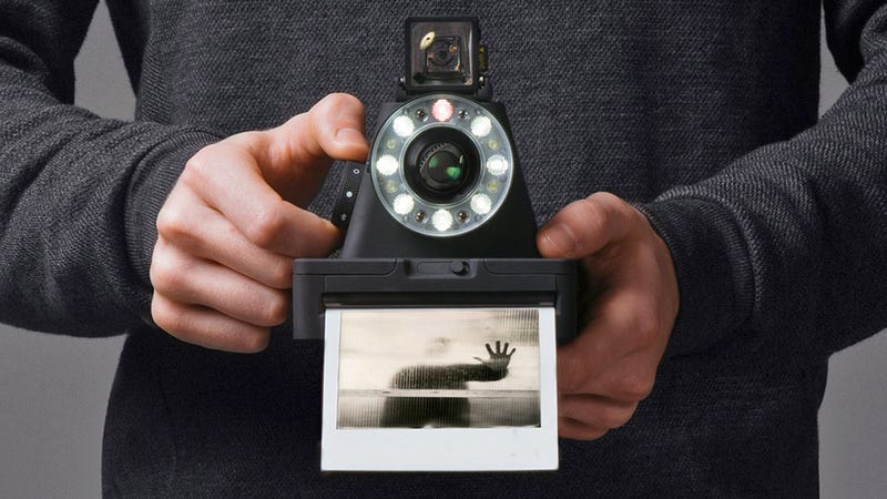 Illustration for article titled The Impossible Project Created a Brand New Camera For Its Resurrected Polaroid Format Film