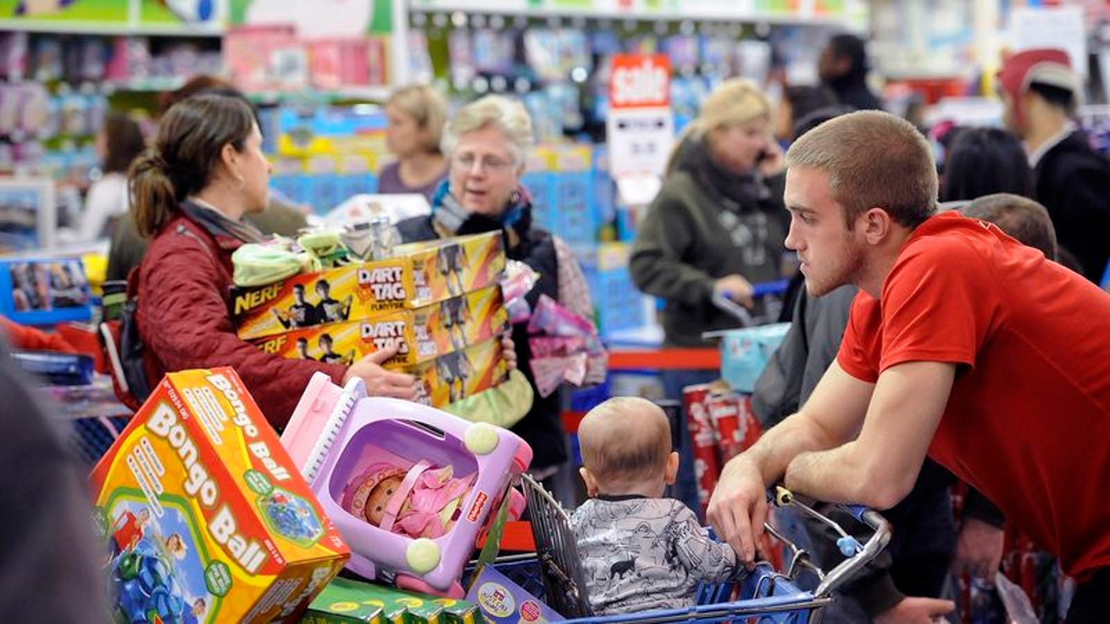 What The Average American Consumer Will Spend This Christmas