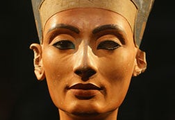 Illustration for article titled Nefertiti Had "Ancient Equivalent Of Photoshop Airbrushing"